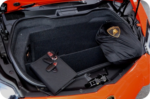 Lamborghini Aventador - Semi Bucket Seat